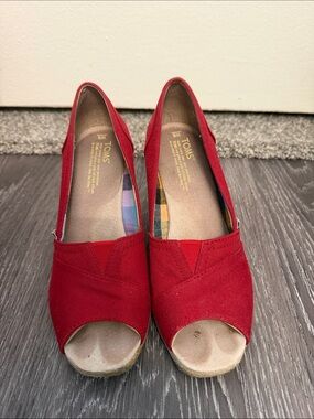 TOMS Red Canvas Open-Toe Wedge Heels